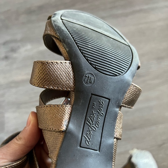 Dexflex comfort strappy heels size 7.5 - Picture 2 of 3